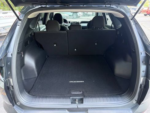 Used 2022 Hyundai Tucson SEL FWD image 18