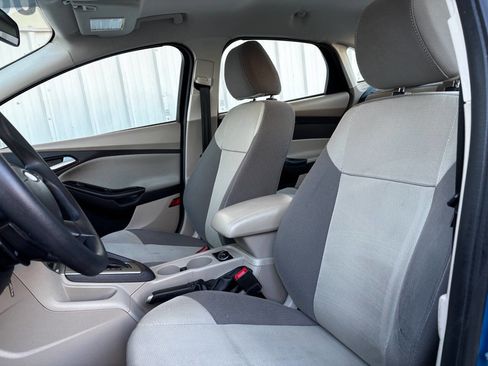 Used 2014 Ford Focus SE FWD image 9