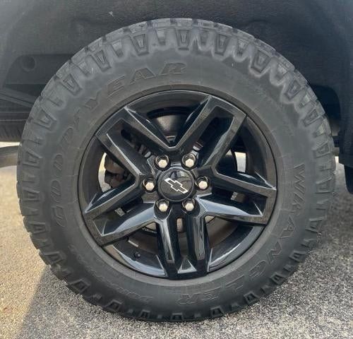Used 2019 Chevrolet Silverado 1500 LTZ w/ LTZ Premium Package AWD/4WD image 14