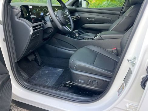 New 2025 Hyundai Santa Cruz Limited image 9