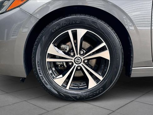 Used 2023 Nissan Sentra SV image 10