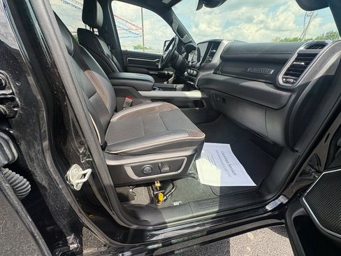 Used 2024 RAM 1500 Laramie AWD/4WD image 28
