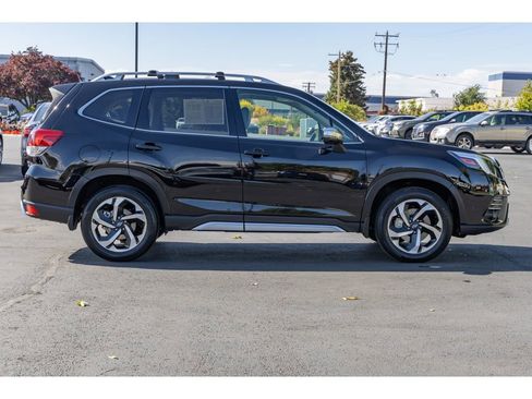 Used 2024 Subaru Forester Touring w/ Convenience Package image 2