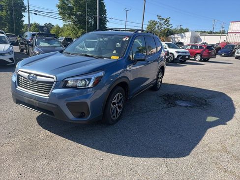 Used 2020 Subaru Forester Premium AWD/4WD image 3