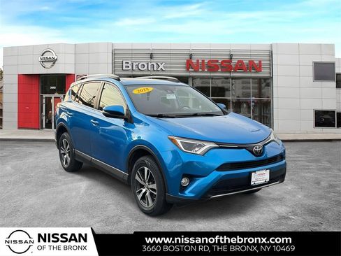 Used 2018 Toyota RAV4 XLE image 1