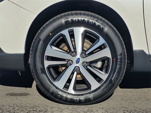 Used 2019 Subaru Outback 2.5i Limited image 10