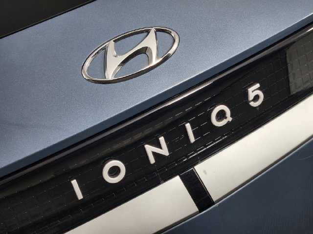 Certified 2024 Hyundai Ioniq 5 SEL AWD/4WD image 9