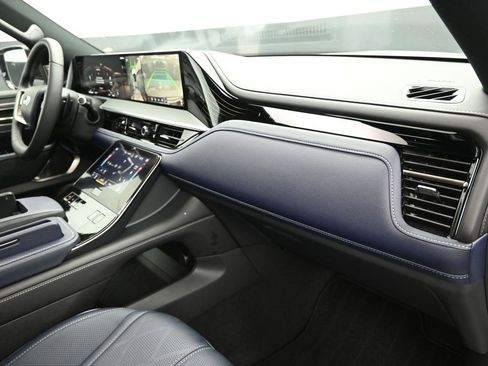 New 2026 INFINITI QX80 4WD w/ Sport Exterior Package image 25