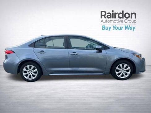 Used 2020 Toyota Corolla LE image 7