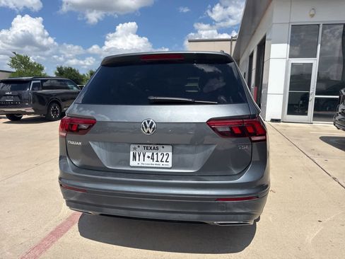 Used 2018 Volkswagen Tiguan S FWD image 5