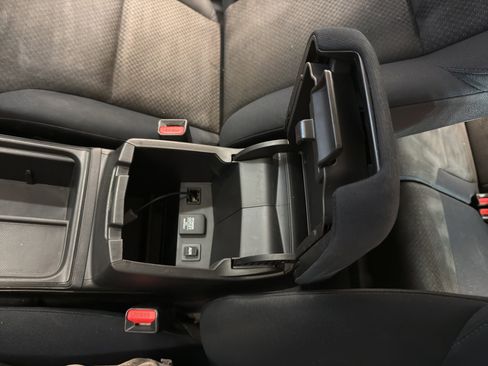 Used 2015 Honda CR-V LX image 21