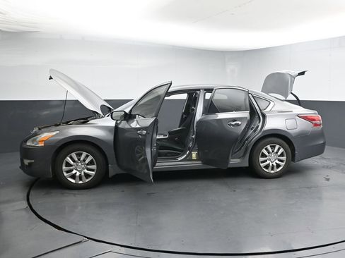 Used 2015 Nissan Altima 2.5 S w/ Power Driver Seat Package FWD image 28