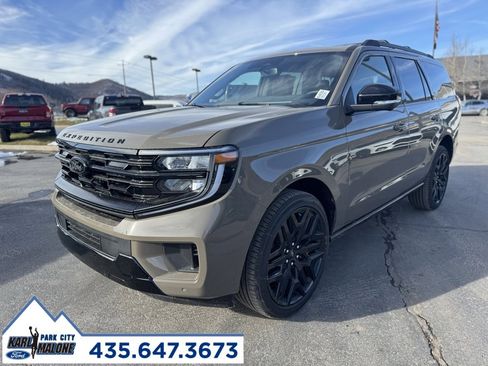 New 2026 Ford Expedition Platinum w/ Stealth Performance Package image 7