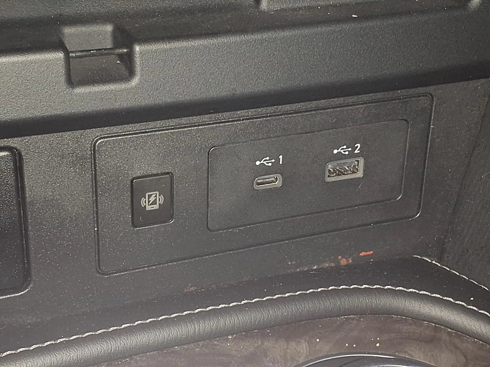 Used 2022 Nissan Armada Platinum w/ Captain's Chairs Package AWD/4WD image 25