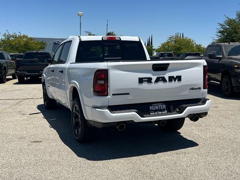 New 2026 RAM 1500 Big Horn w/ Night Edition AWD/4WD image 4