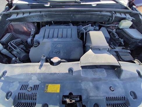 Used 2016 Toyota Highlander Limited image 18