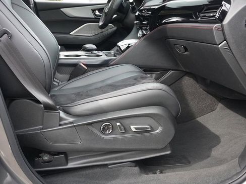 Used 2023 Acura MDX A-Spec image 32