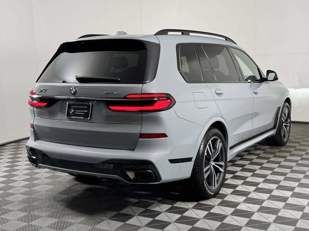 Used 2026 BMW X7 xDrive40i AWD/4WD image 10