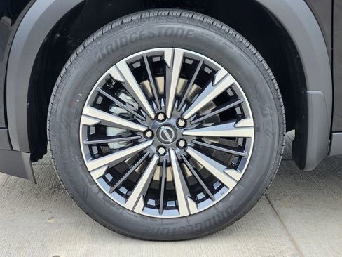 New 2026 Nissan Pathfinder Platinum AWD/4WD image 9
