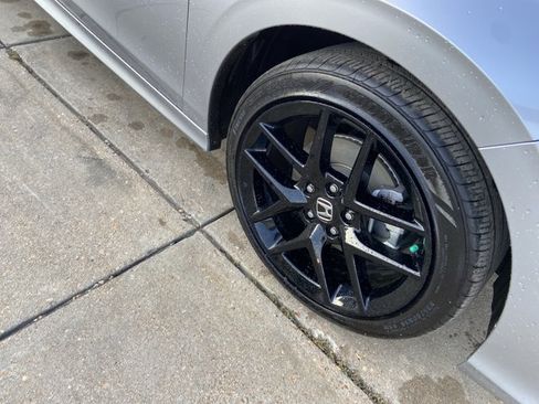 Used 2025 Honda Civic Sport image 32