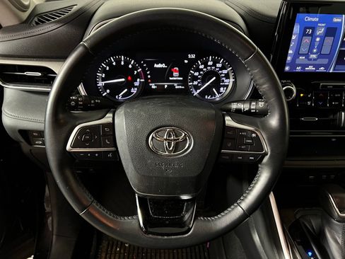 Certified 2020 Toyota Highlander Limited image 9
