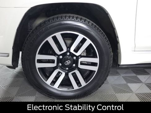 Used 2023 Toyota 4Runner Limited AWD/4WD image 24