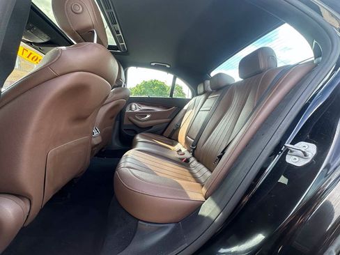 Used 2017 Mercedes-Benz E 300 4MATIC image 37