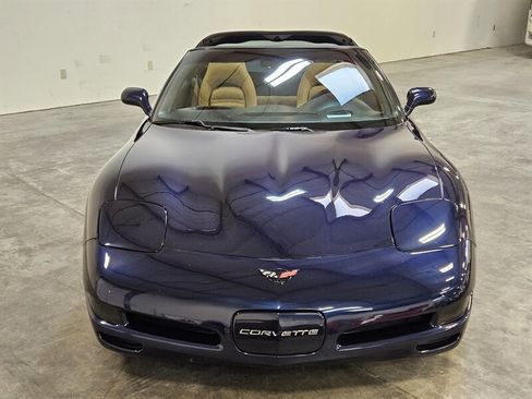 Used 2000 Chevrolet Corvette Coupe w/ Roof Pkg image 5