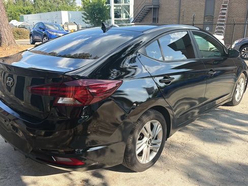 Used 2019 Hyundai Elantra Value Edition FWD image 5