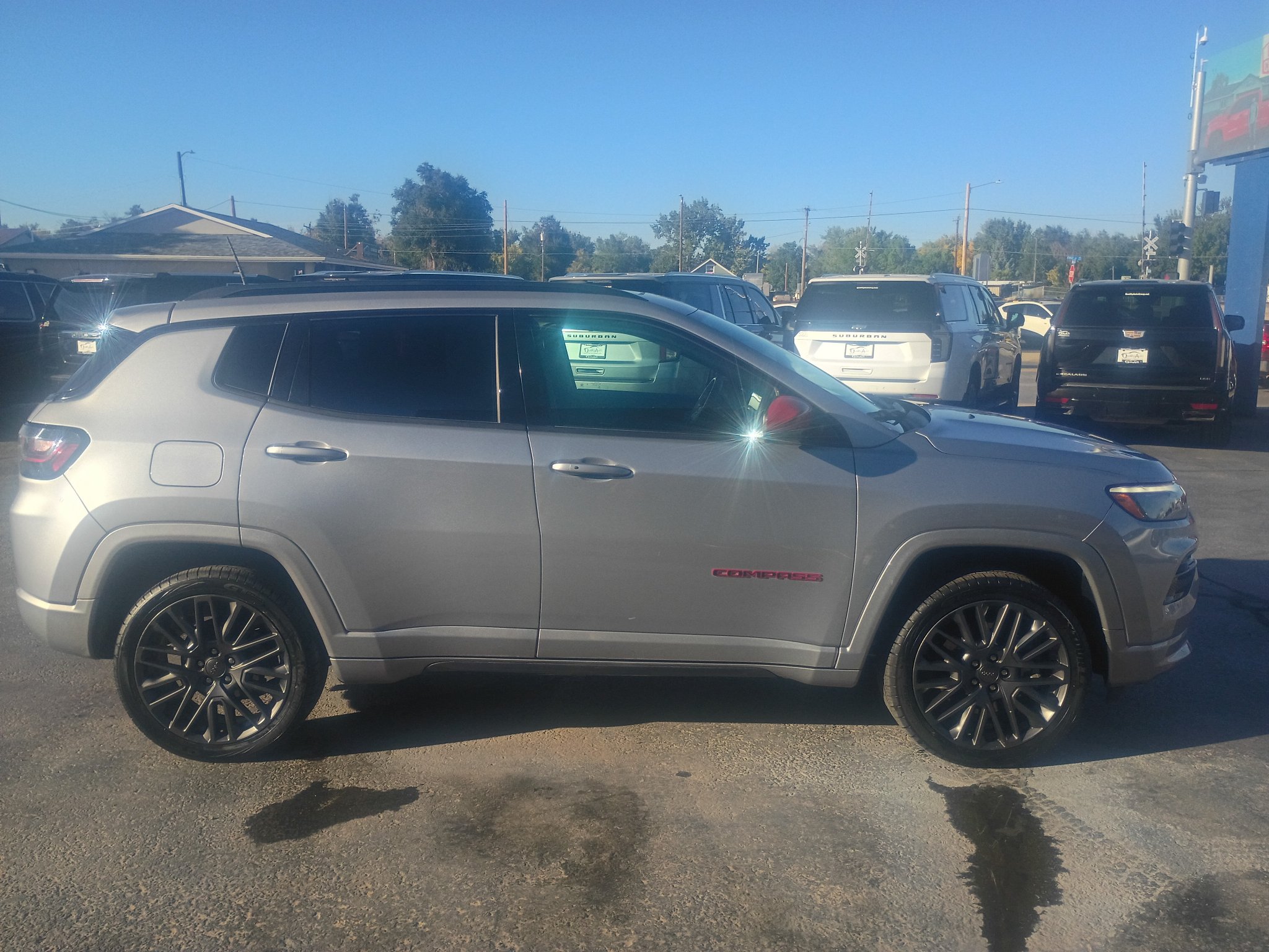 Used 2023 Jeep Compass Limited w/ Elite Group for (Red) Edition AWD/4WD image 5