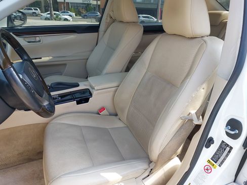 Used 2015 Lexus ES 350 w/ Premium Package image 14