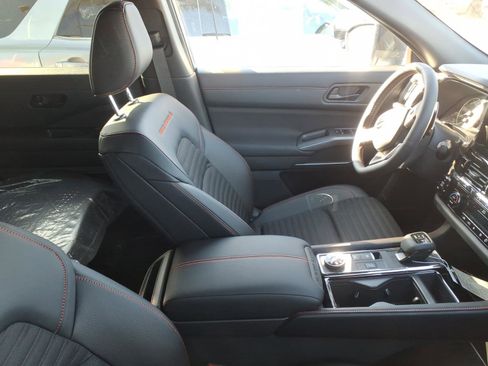 New 2026 Nissan Pathfinder Rock Creek image 6