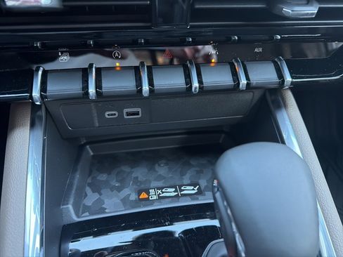 New 2026 GMC Canyon Denali image 20