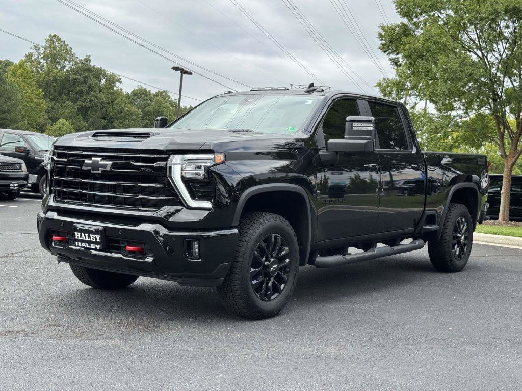 Used 2025 Chevrolet Silverado 2500 LT w/ Trail Boss Package AWD/4WD image 26
