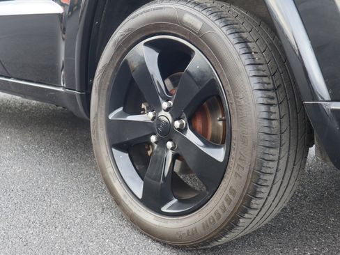 Used 2015 Jeep Grand Cherokee Altitude image 23