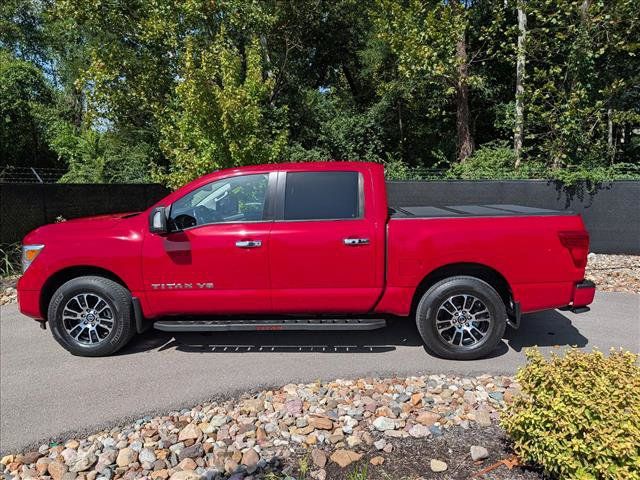 Used 2020 Nissan Titan SV w/ SV Convenience Package AWD/4WD image 2