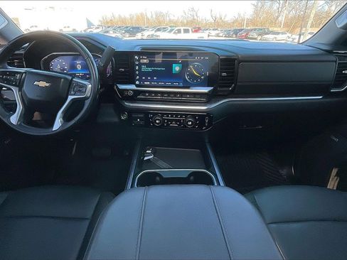 Used 2024 Chevrolet Silverado 2500 LTZ w/ LTZ Convenience Package image 15