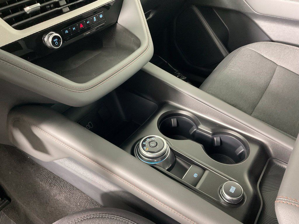 New 2026 Ford Explorer Active RWD image 19