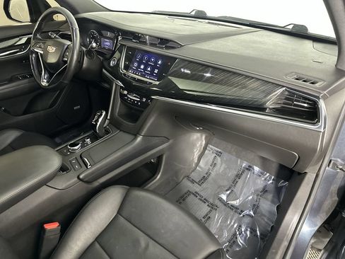 Used 2020 Cadillac XT6 Premium Luxury FWD image 30