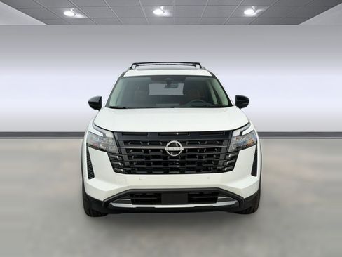 New 2026 Nissan Pathfinder Platinum AWD/4WD image 6