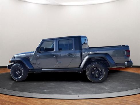 Used 2024 Jeep Gladiator Sport image 15