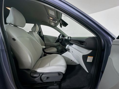 Used 2024 Hyundai Kona SEL FWD image 30