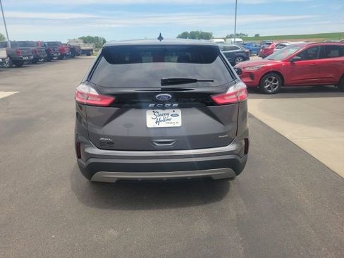 Used 2024 Ford Edge SEL w/ Convenience Package AWD/4WD image 4