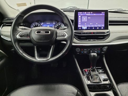 Used 2022 Jeep Compass Limited image 22