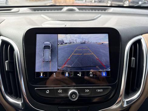 Used 2023 Chevrolet Equinox Premier AWD/4WD image 19