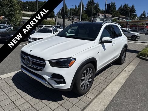Certified 2025 Mercedes-Benz GLE 450e 4MATIC w/ Winter Package image 1