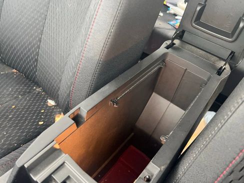 Used 2014 Chevrolet Equinox LS image 18