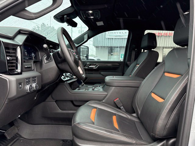 Used 2025 GMC Sierra 3500 AT4 w/ AT4 Premium Plus Package AWD/4WD image 23