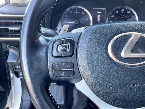 Used 2018 Lexus IS 300 w/ Comfort Package RWD image 18