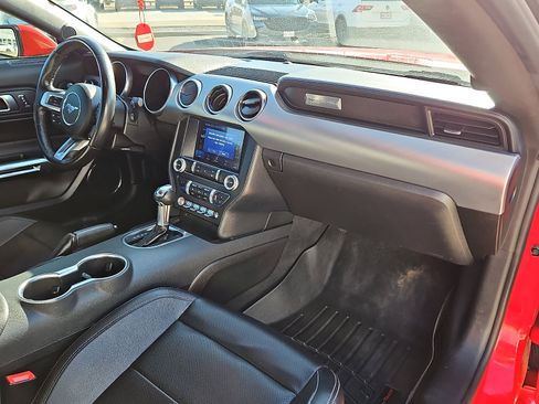 Used 2023 Ford Mustang Premium image 9